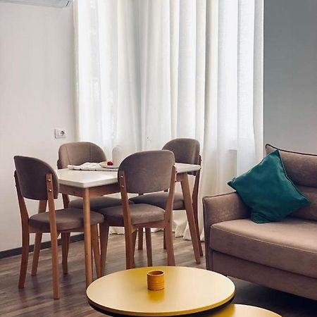 Kuta Apartments Tirane Esterno foto