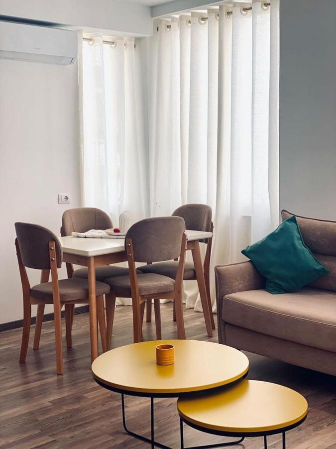 Kuta Apartments Tirane Esterno foto