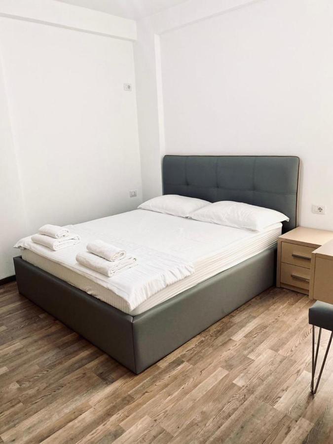 Kuta Apartments Tirane Esterno foto