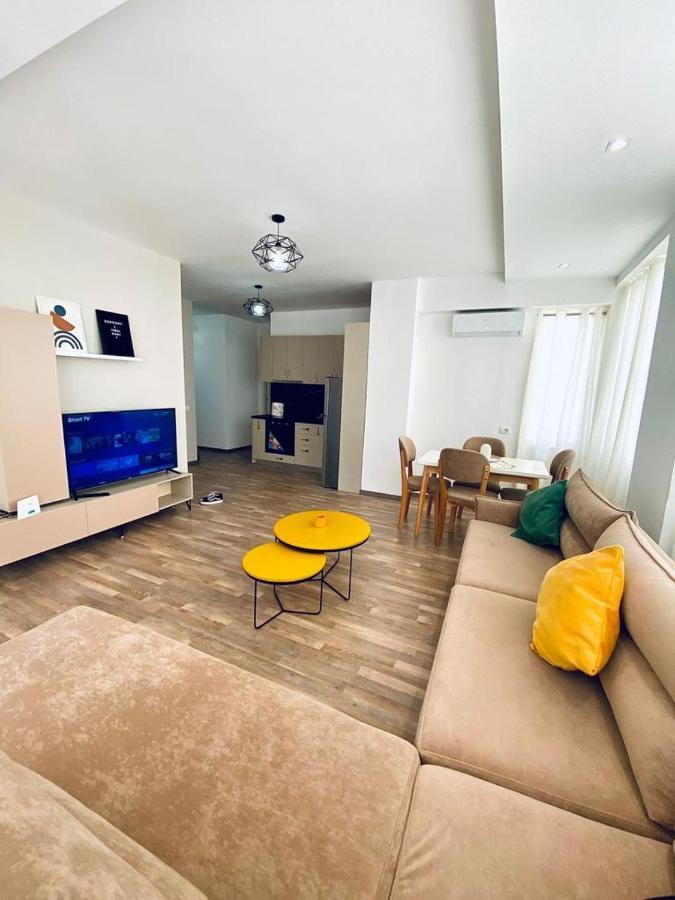 Kuta Apartments Tirane Esterno foto