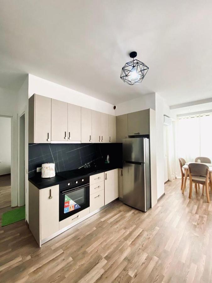 Kuta Apartments Tirane Esterno foto